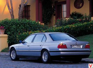BMW 2001 ano